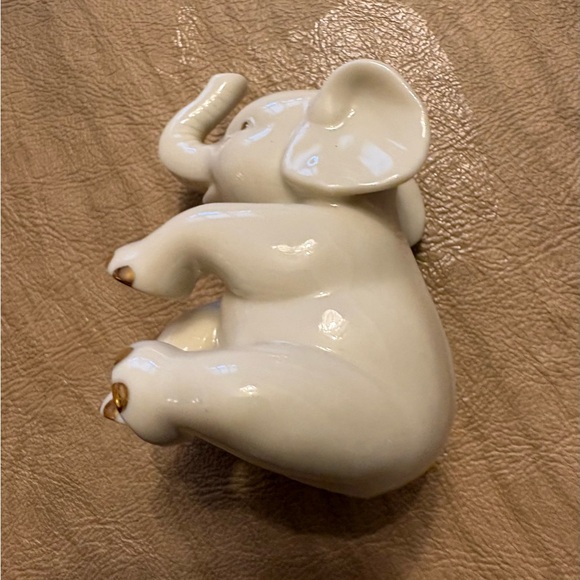 Elephants! - Picture 6 of 11